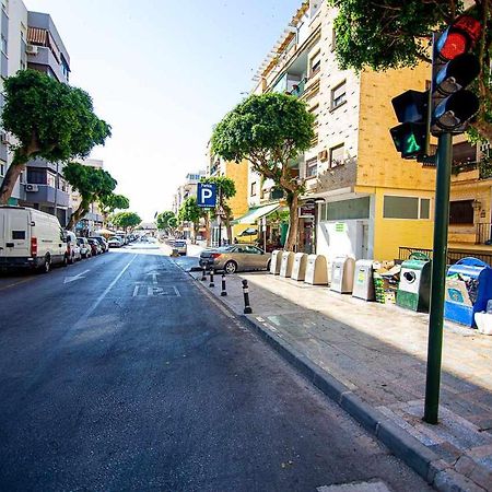 New Apartamento Centro De Torremolinos Con Parking Exterior foto